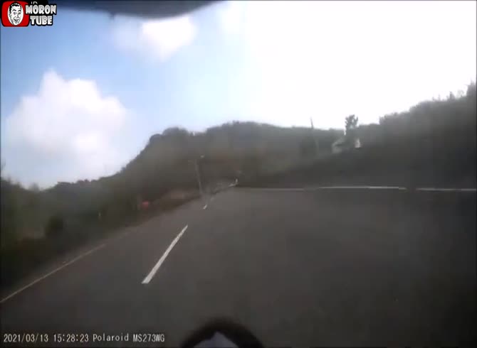 Video: A biker who was speeding struck an innocent scooter rider